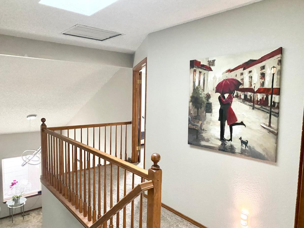Artsy Home Close To Usafa With Fireplace And Patio コロラドスプリングス エクステリア 写真