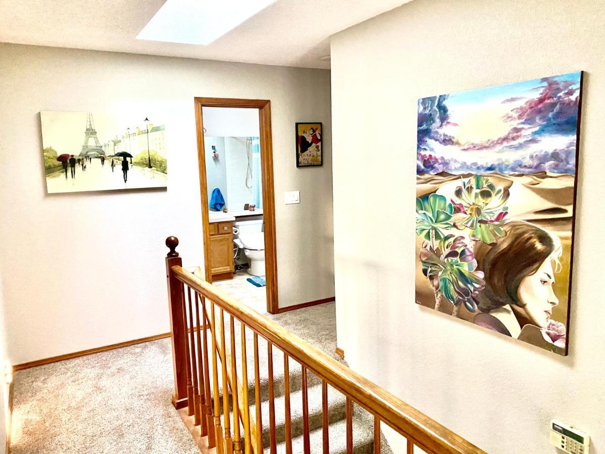 Artsy Home Close To Usafa With Fireplace And Patio コロラドスプリングス エクステリア 写真